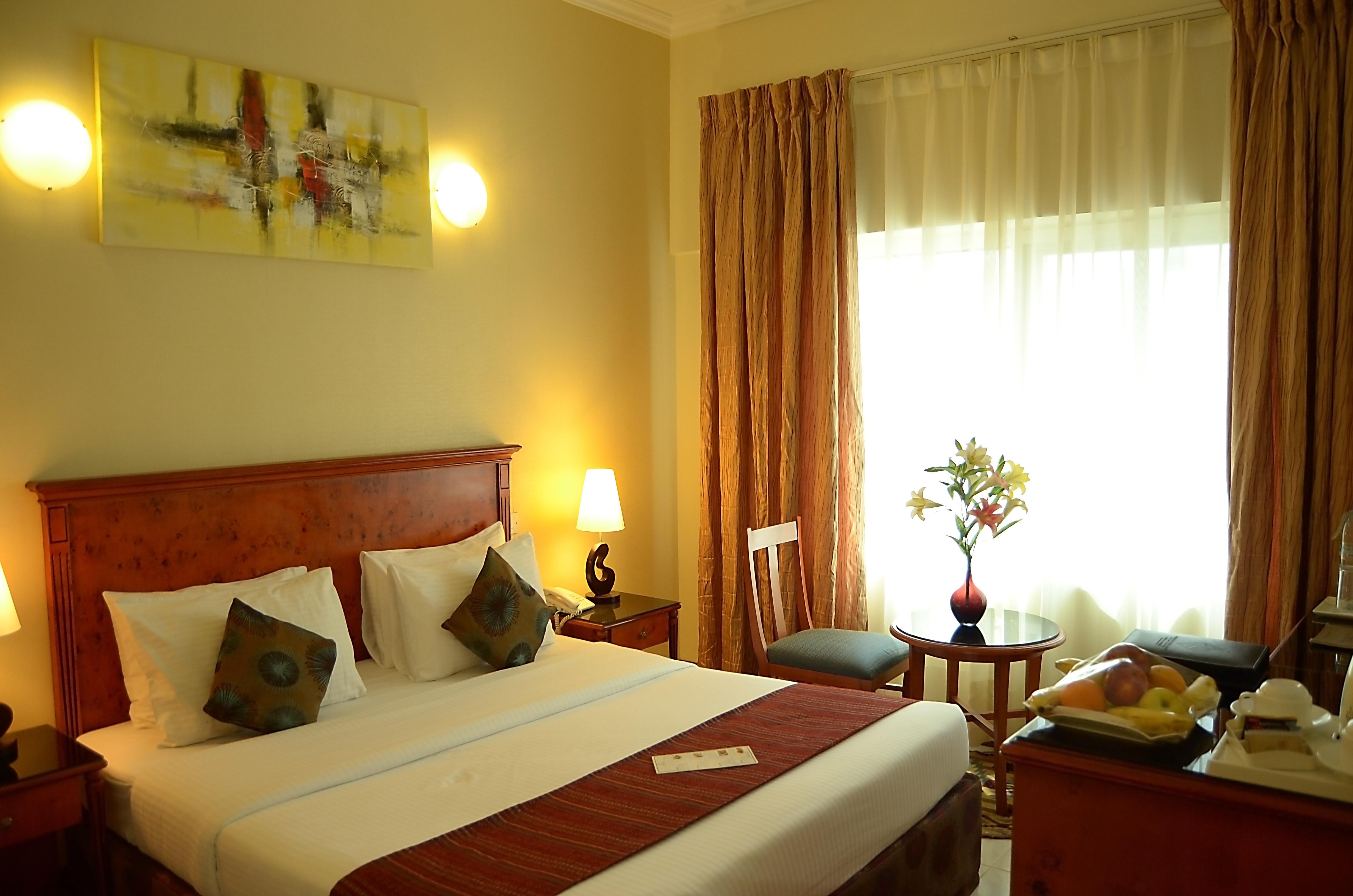 Nejoum Al Emarat Hotel Sharjah Exterior photo