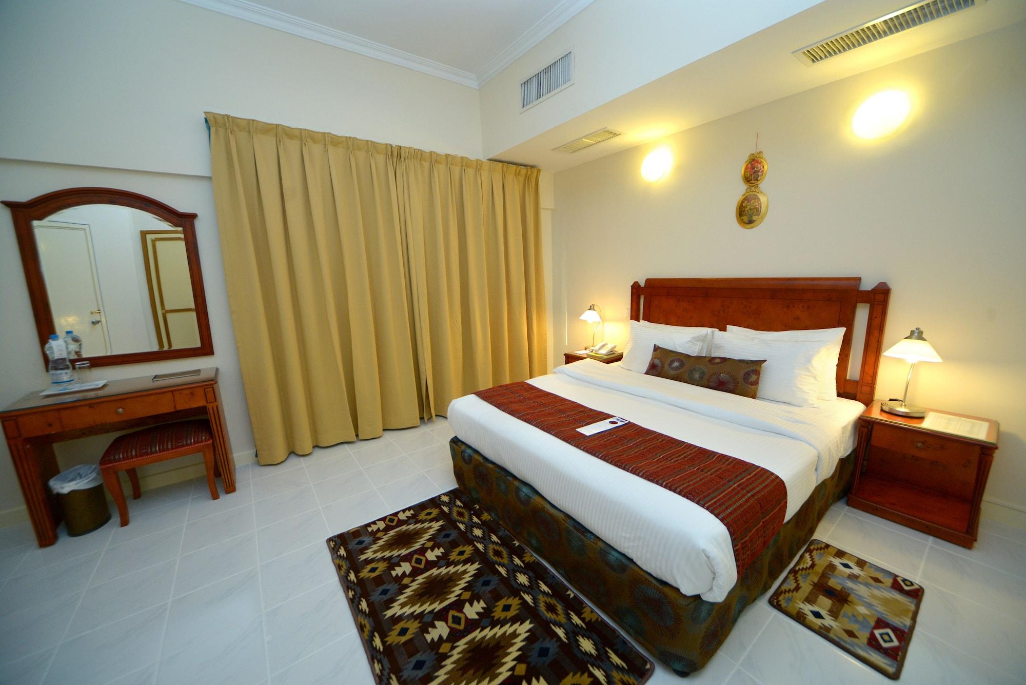 Nejoum Al Emarat Hotel Sharjah Exterior photo