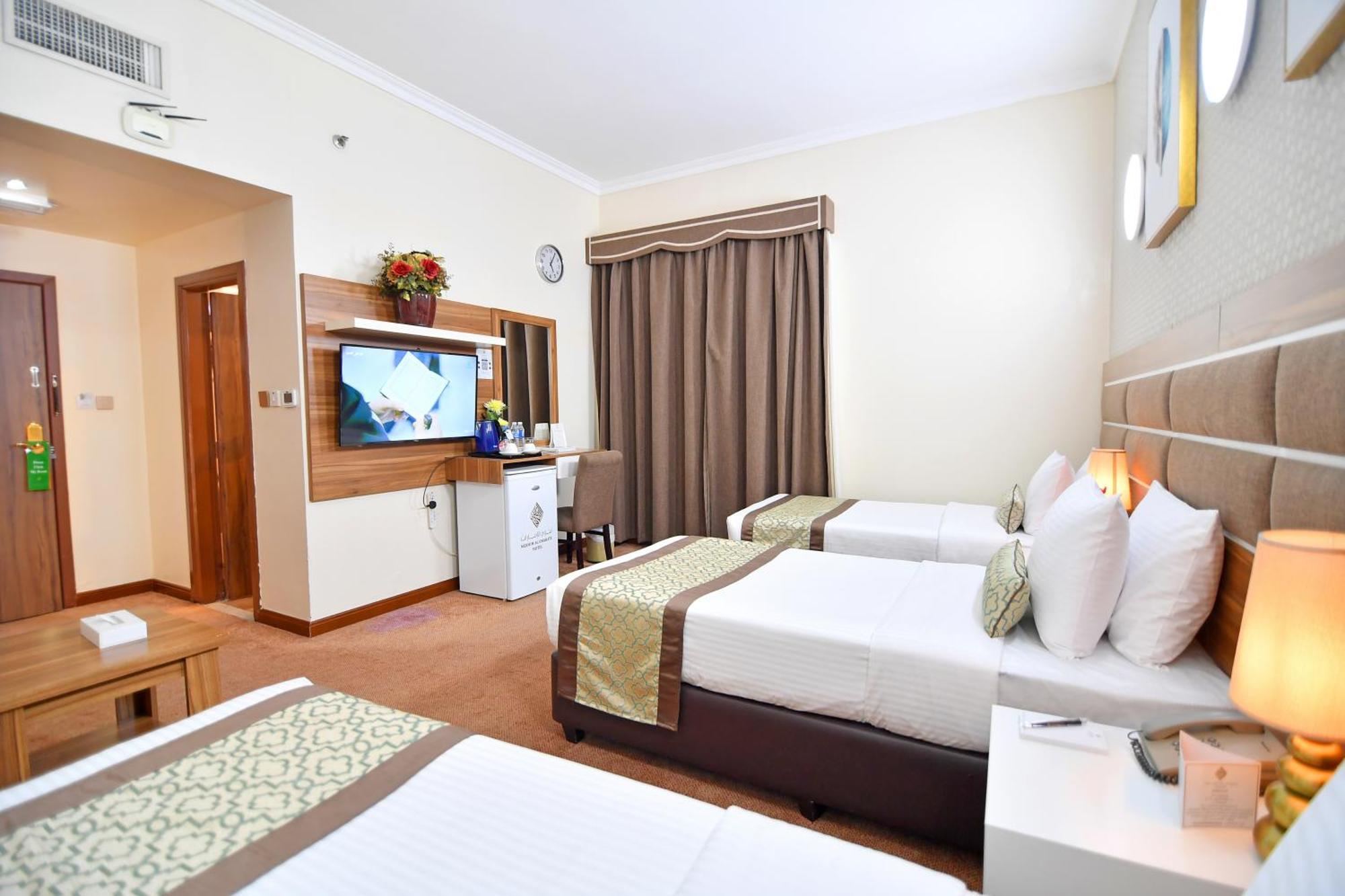 Nejoum Al Emarat Hotel Sharjah Exterior photo